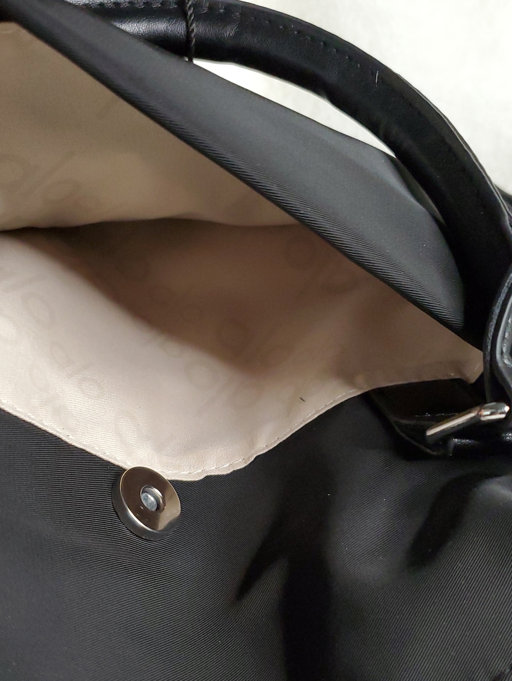 ALO Yoga Black Crossbody Bag with Logo Strap - Picture 11 of 12